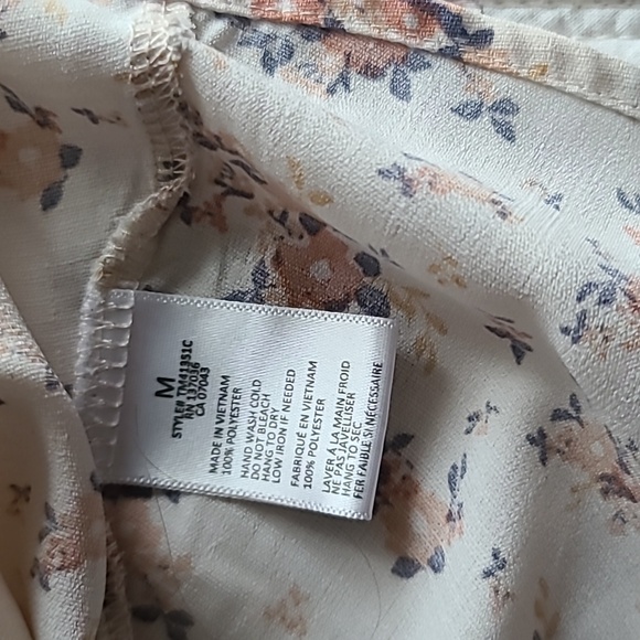 Paper Crane strappy tie front floral top - Picture 8 of 8